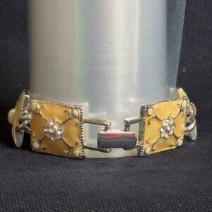 Vintage LIZ CLAIBORNE Beige & Silvertone Link Bracelet Floral Design  Rhinestone